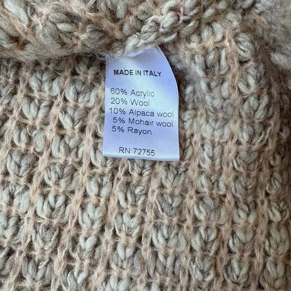 Giogio Italian turtle neck sweater poncho, wool, alpaca, mohair blend, one size - Picture 6 of 6